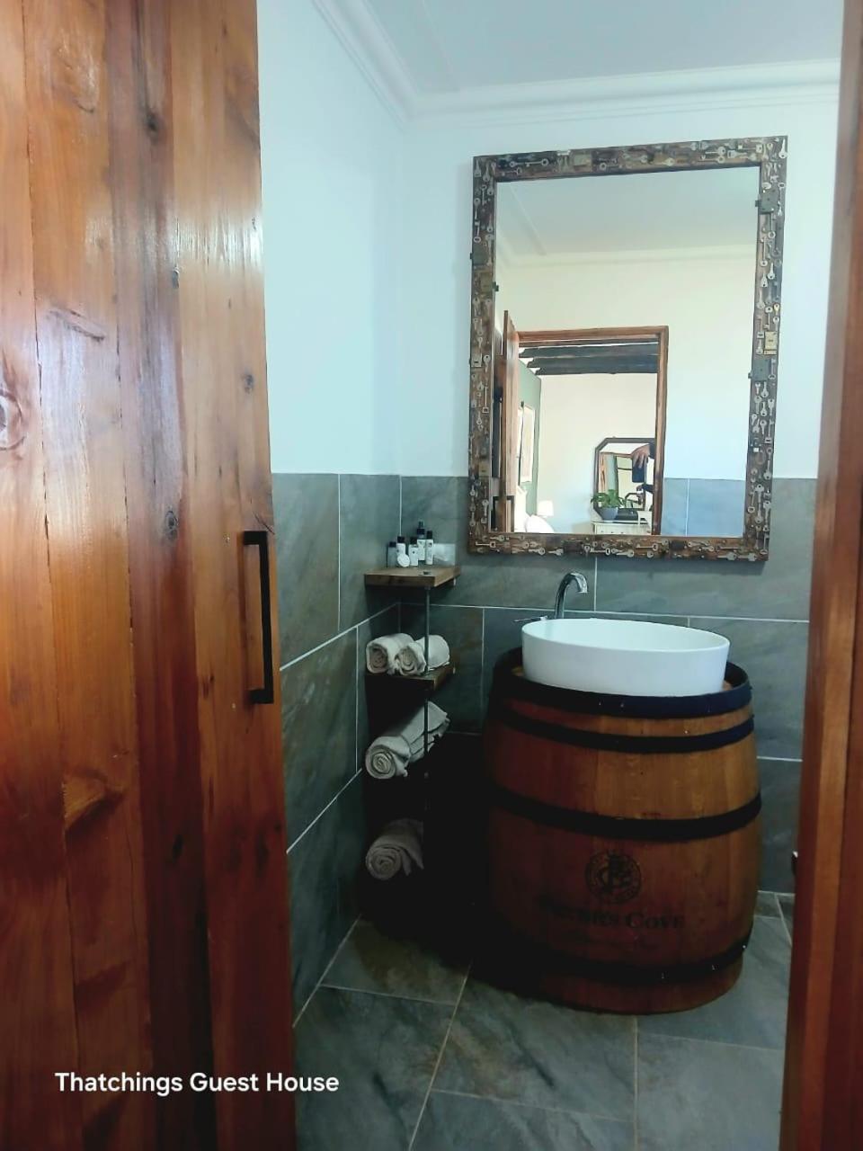 Thatchings Bed And Breakfast Нотингам Роуд Екстериор снимка